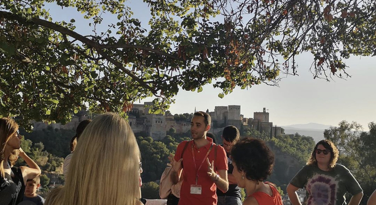 Kostenlose Tour Barrios Emblemáticos: Albayzín und Sacromonte Bereitgestellt von Granada Magic Tours