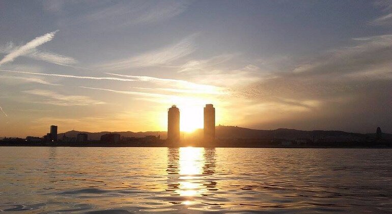 sailing-trip-around-barcelona-es-1