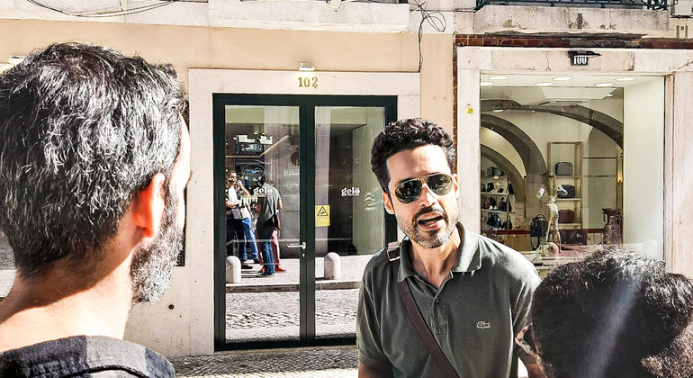 Descubre Lisboa a Través de sus Tiendas Históricas Tour Operado por Hugo Quinta