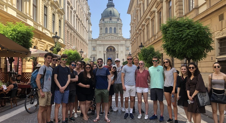 Bienvenido a Budapest Free Walking Tour Operado por Fortuna's Tours