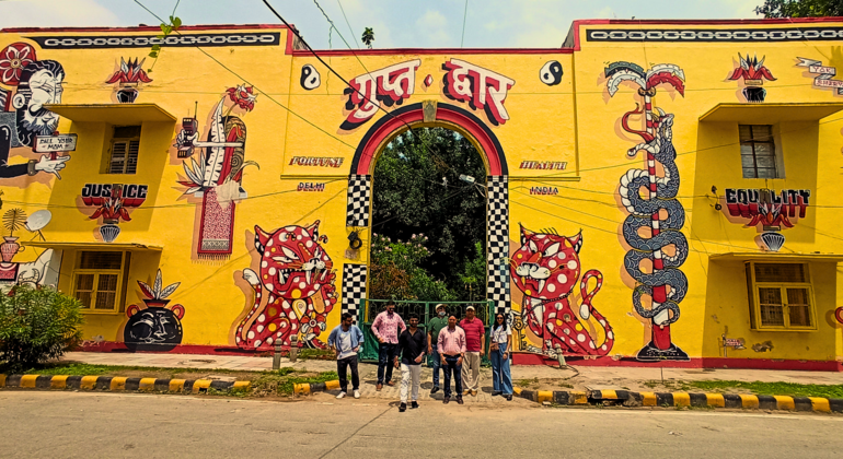 Lodhi Art Cycle Tour Provided by Delhi Bike Tours