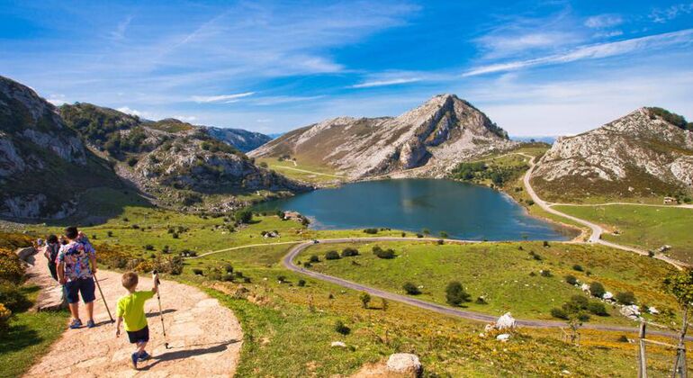 Excursão de dia inteiro aos lagos de Covadonga a partir de Oviedo Organizado por Ivan