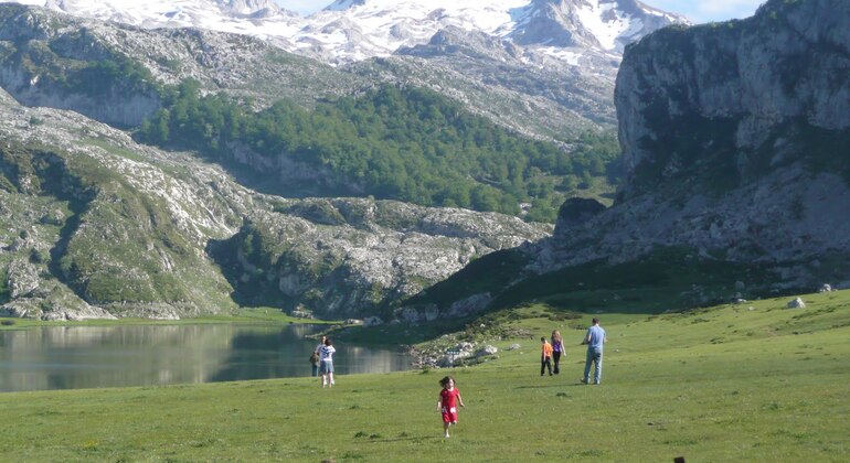 Excursão de dia inteiro aos lagos de Covadonga a partir de Gijón Espanha — #1