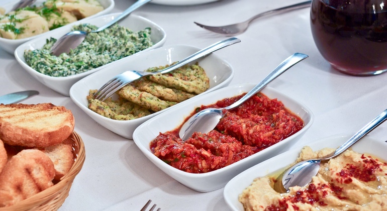 Excursão culinária a Istambul: Taberna local e comida de rua gourmet Turquia — #10