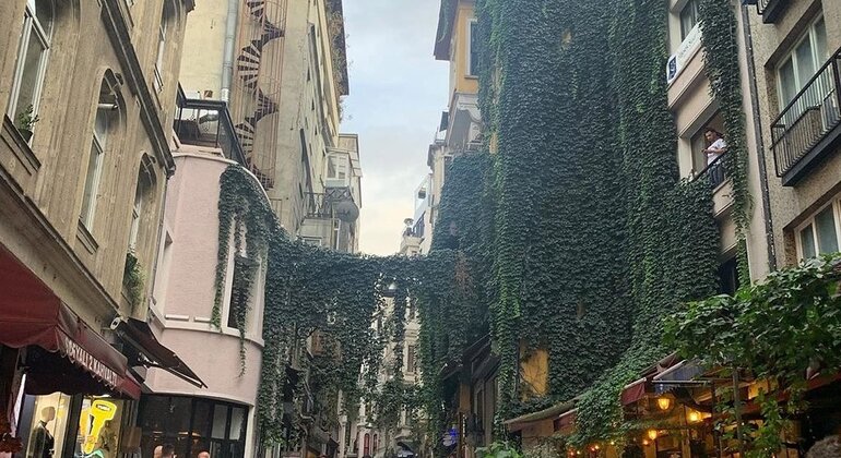 Excursão culinária a Istambul: Taberna local e comida de rua gourmet Turquia — #17