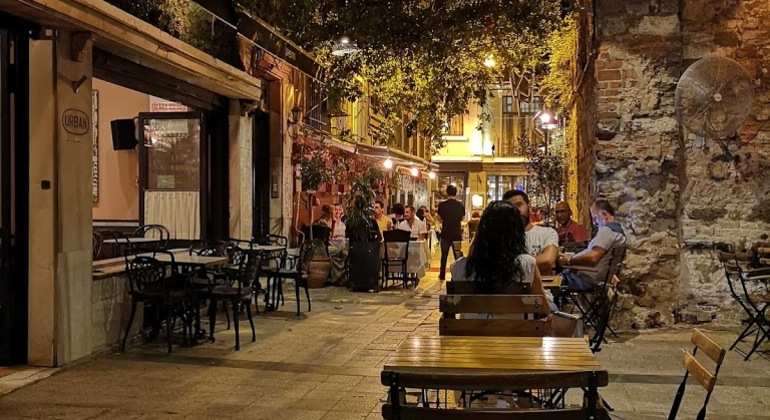 Excursão culinária a Istambul: Taberna local e comida de rua gourmet Turquia — #23