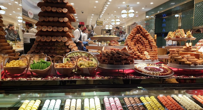 Excursão culinária a Istambul: Taberna local e comida de rua gourmet Turquia — #26