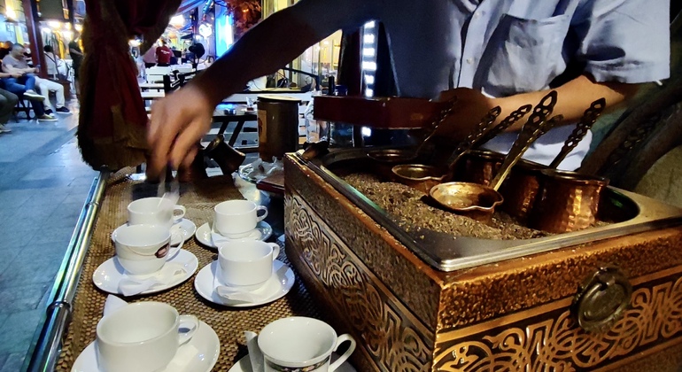 Excursão culinária a Istambul: Taberna local e comida de rua gourmet Turquia — #4