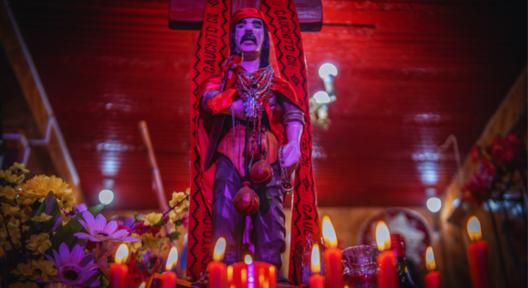 Santos populares, fantasmas y leyendas de Chacarita Operado por Akelarre Tours