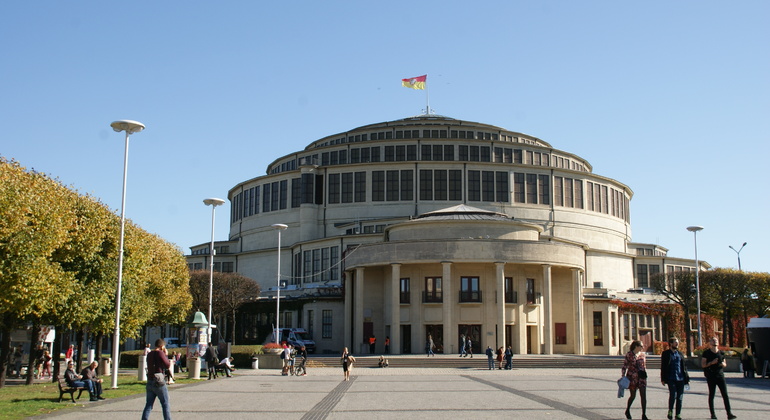 wroclaw-as-a-unesco-city-walk-with-a-visit-to-the-centennial-hall-es-1