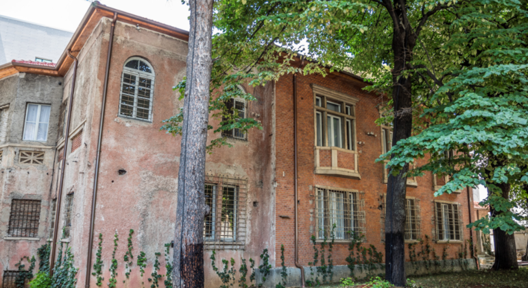 Tesoros ocultos de Tirana Albania — #5