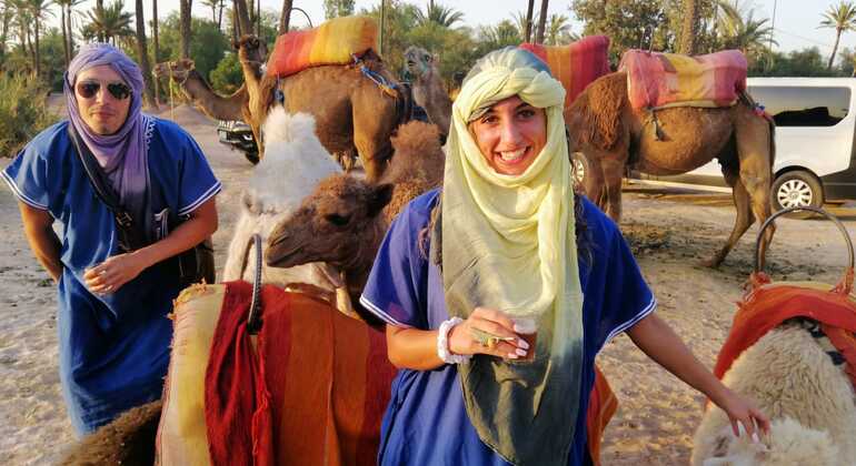 camel-riding-in-the-marrakech-desert-es-1