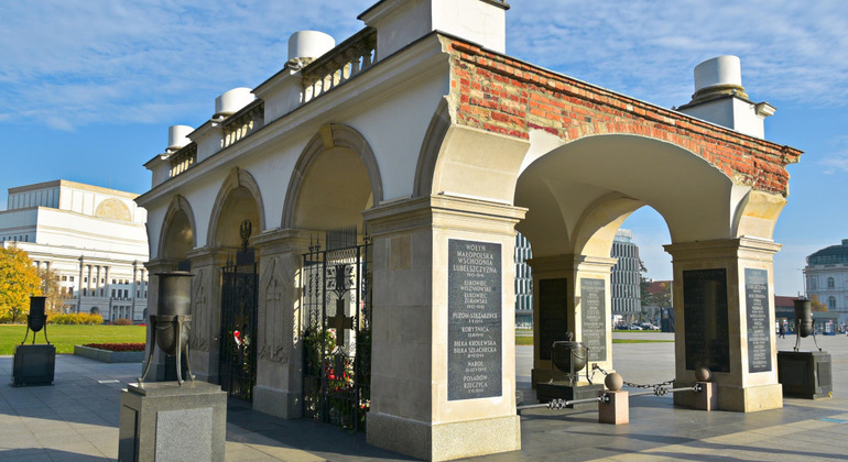 Tour a piedi gratuito della Seconda Guerra Mondiale a Varsavia Polonia — #2