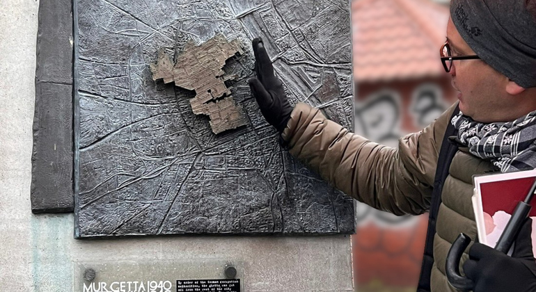 Recorrido gratuito a pie por la 2ª Guerra Mundial en Varsovia Polonia &mdash; #8