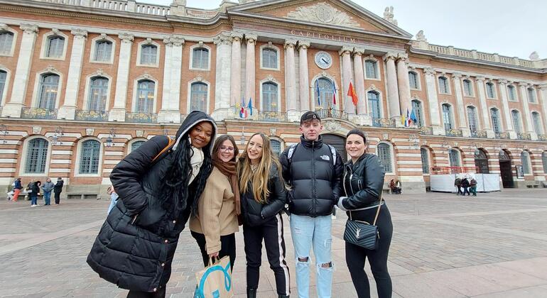 Curiosidades e visita interactiva a pé gratuita da Cidade Rosa, Toulouse Organizado por Denise tan Ai Jee