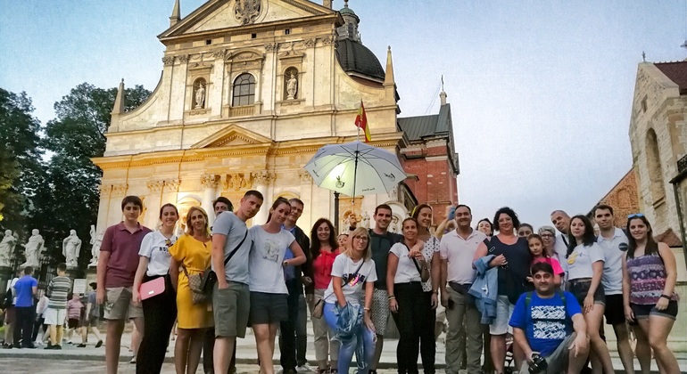 Tour gratuito del centro storico di Cracovia e del Wawel Fornito da Polonia Walking Tours (Paraguas Blanco)