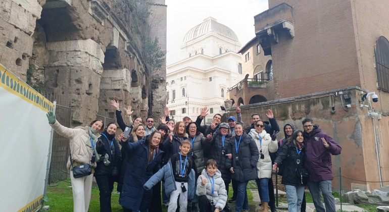 Free Tour  Gueto Judío y Roma secreta Operado por Caminando Roma
