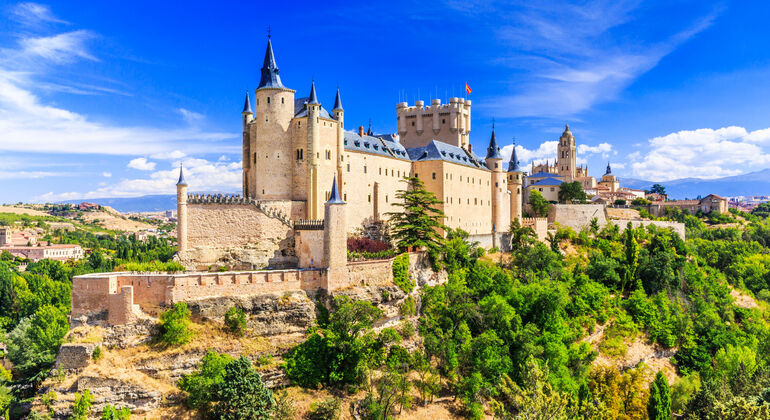 Visita privada de Segovia durante 3 horas Operado por Paseando por Europa S.L