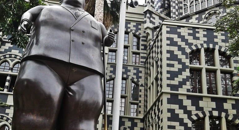Medellín Free Tour: City of Contrasts Colombia — #18