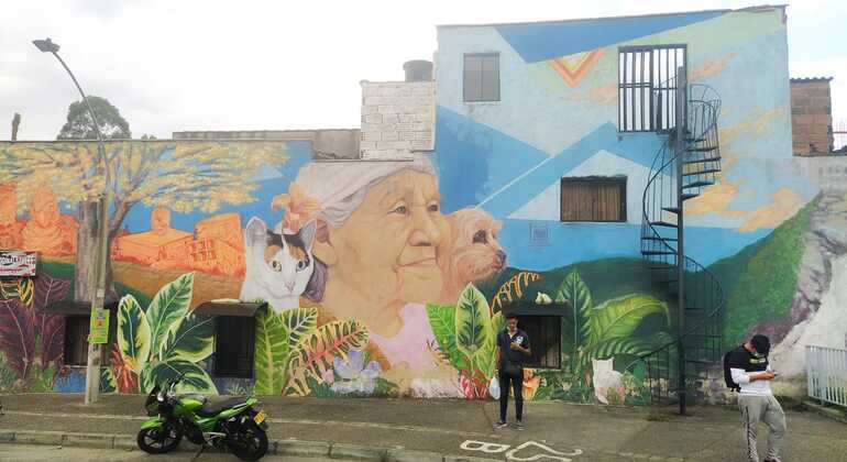 Medellín Free Tour: City of Contrasts Colombia — #35