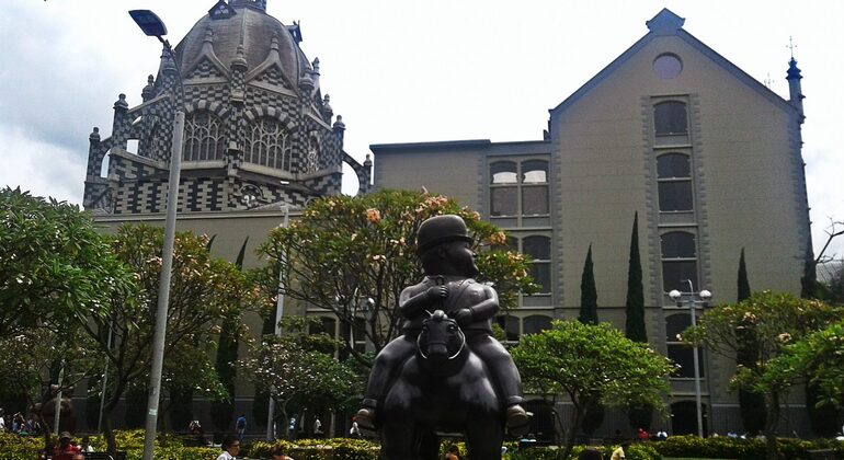 Medellín Free Tour: City of Contrasts Colombia — #11
