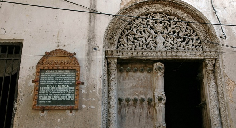 Passeio histórico a pé pela Cidade de Pedra e compras Zanzibar