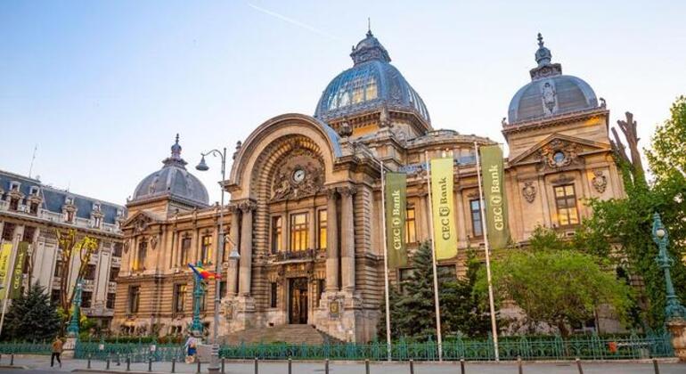 Tour gratuito della Città Vecchia: Storia essenziale, vita sotto il comunismo e divertimento Romania &mdash; #8