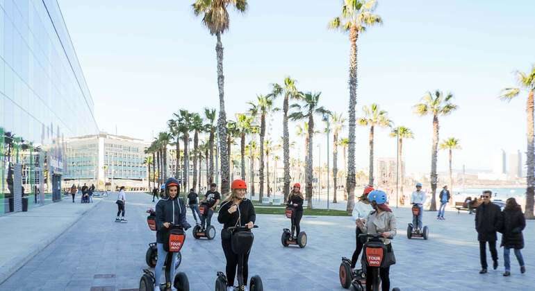 Barcelona Segway Spaß Tour - 90 Min Bereitgestellt von Barcelona SegwayFun