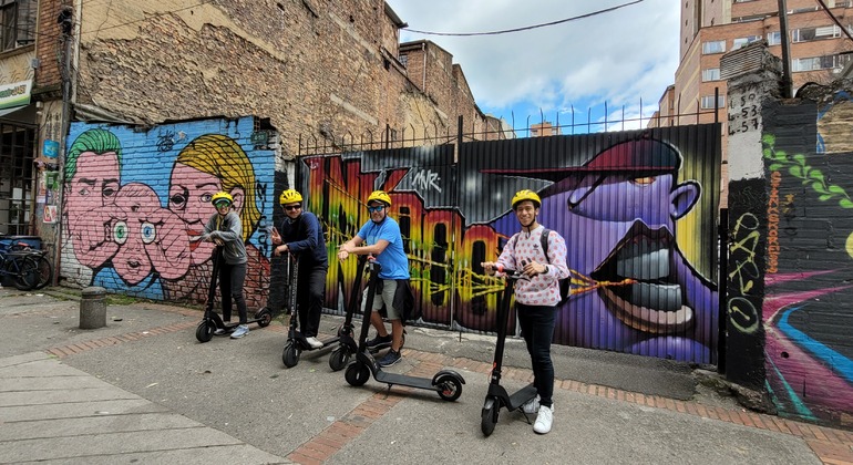 Bogota: Street Art & Graffiti Scooter Tour in La Candelaria