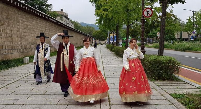 Tour essenziale di Seul di un'intera giornata - Pranzo e cena Fornito da Shan Rose