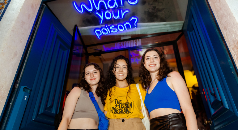 La rue Pink Pubcrawl à Lisbonne Portugal — #5