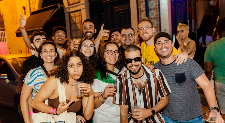 La rue Pink Pubcrawl à Lisbonne Portugal — #6