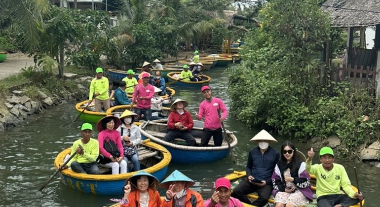 Hoi An: Experiencia en barco con cestas de bambú por el río Thu Bon Operado por Tran Huy 