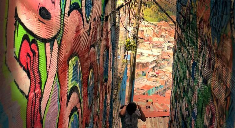 Medellin Comuna with Spray Painting & Street Food Colombia &mdash; #10