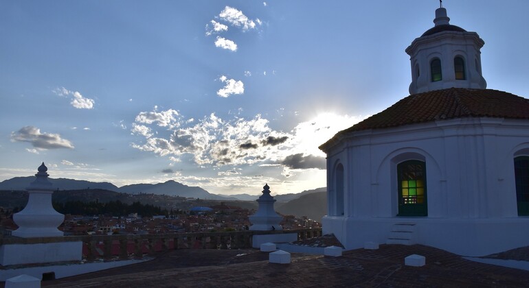 Tour notturno gratuito: Bevande locali, torri coloniali e la bellezza di Sucre Bolivia &mdash; #2