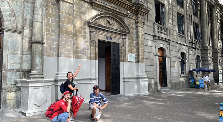 Tour Violência e Pós-Conflito em Medellín Colômbia — #8