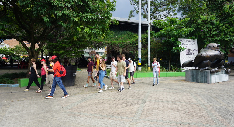 Tour Violência e Pós-Conflito em Medellín Colômbia — #18