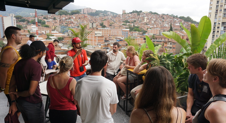 Tour Violência e Pós-Conflito em Medellín Colômbia — #3