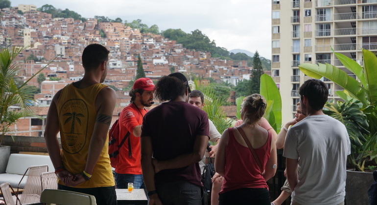 Tour Violência e Pós-Conflito em Medellín Colômbia — #29