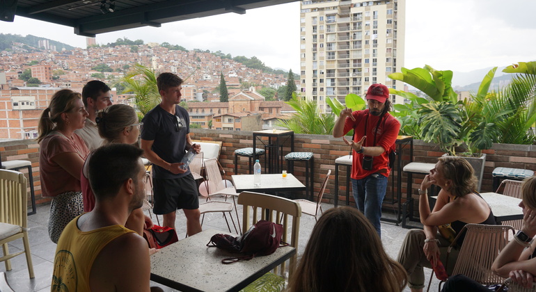 Tour Violência e Pós-Conflito em Medellín Colômbia — #32
