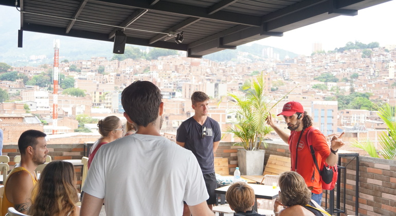 Tour Violência e Pós-Conflito em Medellín Colômbia — #33