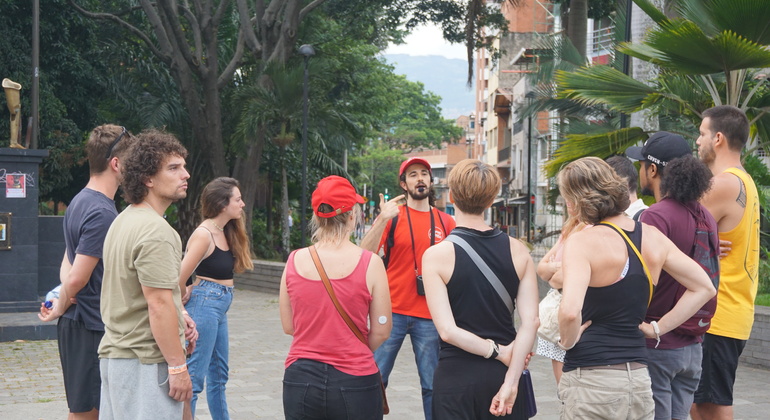 Tour Violência e Pós-Conflito em Medellín Colômbia — #41