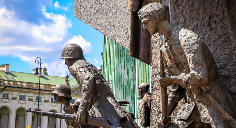 Varsóvia em Guerra: visita guiada gratuita por Walkative! Organizado por Walkative Tours