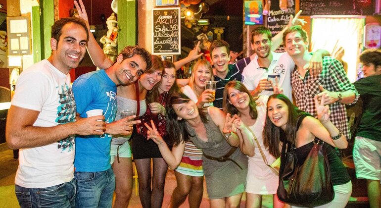Free Ruin Pub Crawl with Champagne Provided by The Blast Tours