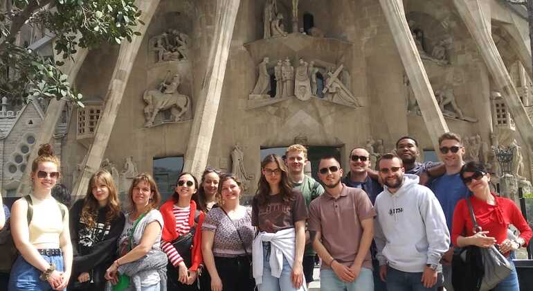 Gaudi Free Tour - Barcelona Modernista