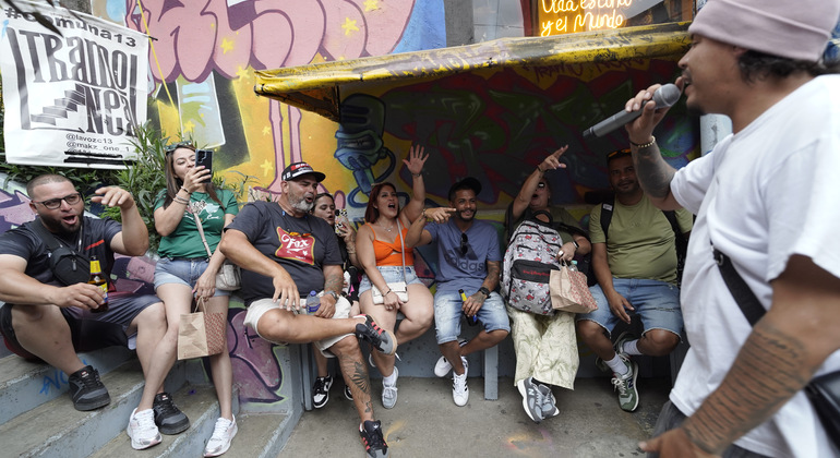 Free Tour of Comuna 13: History, Hidden Gems, Graffiti Colombia &mdash; #8