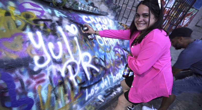 Free Tour of Comuna 13: History, Hidden Gems, Graffiti Colombia &mdash; #38