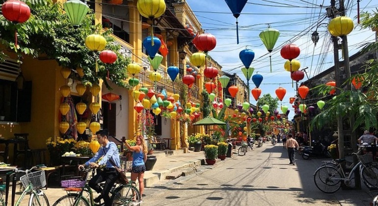 Hoi An Riskshaw Tour & Shoping Experience with Local Street Foods Vietnam &mdash; #6