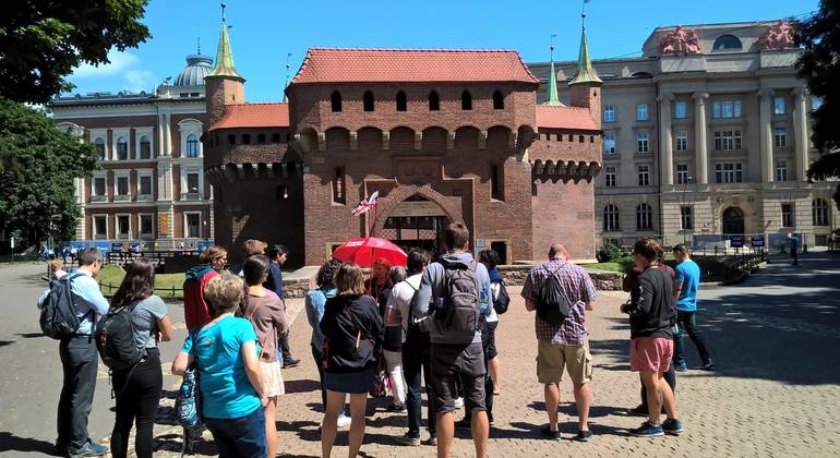 Casco Free Tour - Cracovia FREETOUR.com