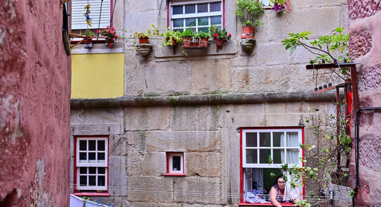 Visite libre de la vieille ville - Ribeira de Porto Fournie par Revolutours